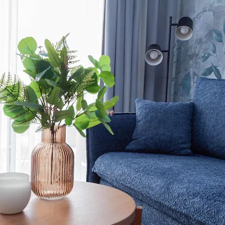 Apartly -riverside Ii & Balkon, Parking Apartment