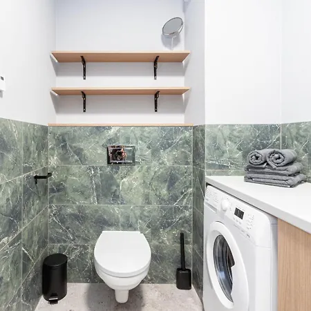 Apartly -riverside Ii & Balkon, Parking